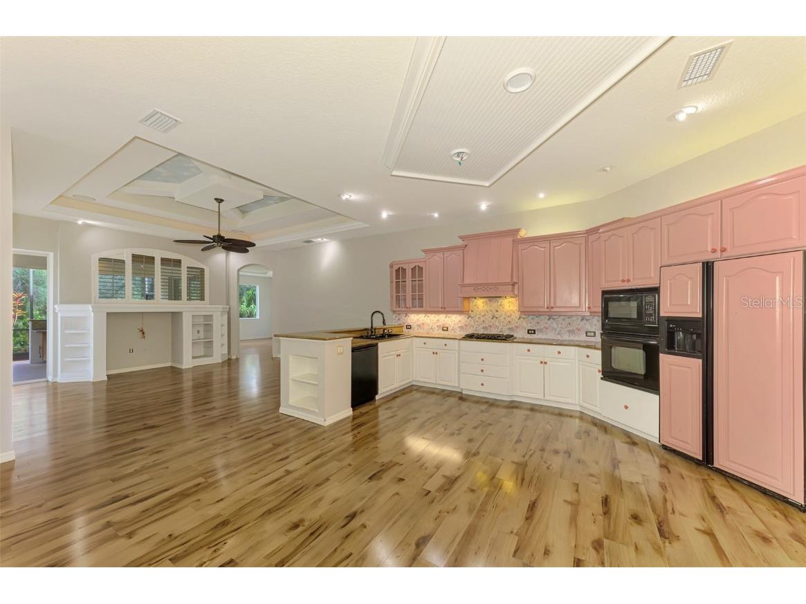 4889 Carrington Circle Sarasota FL 34243 A4671800 image24