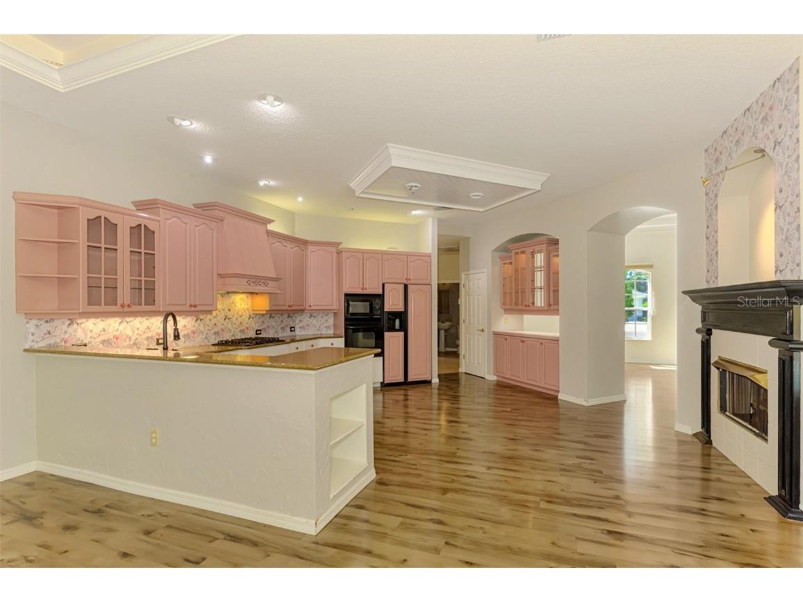 4889 Carrington Circle Sarasota FL 34243 A4671800 image25