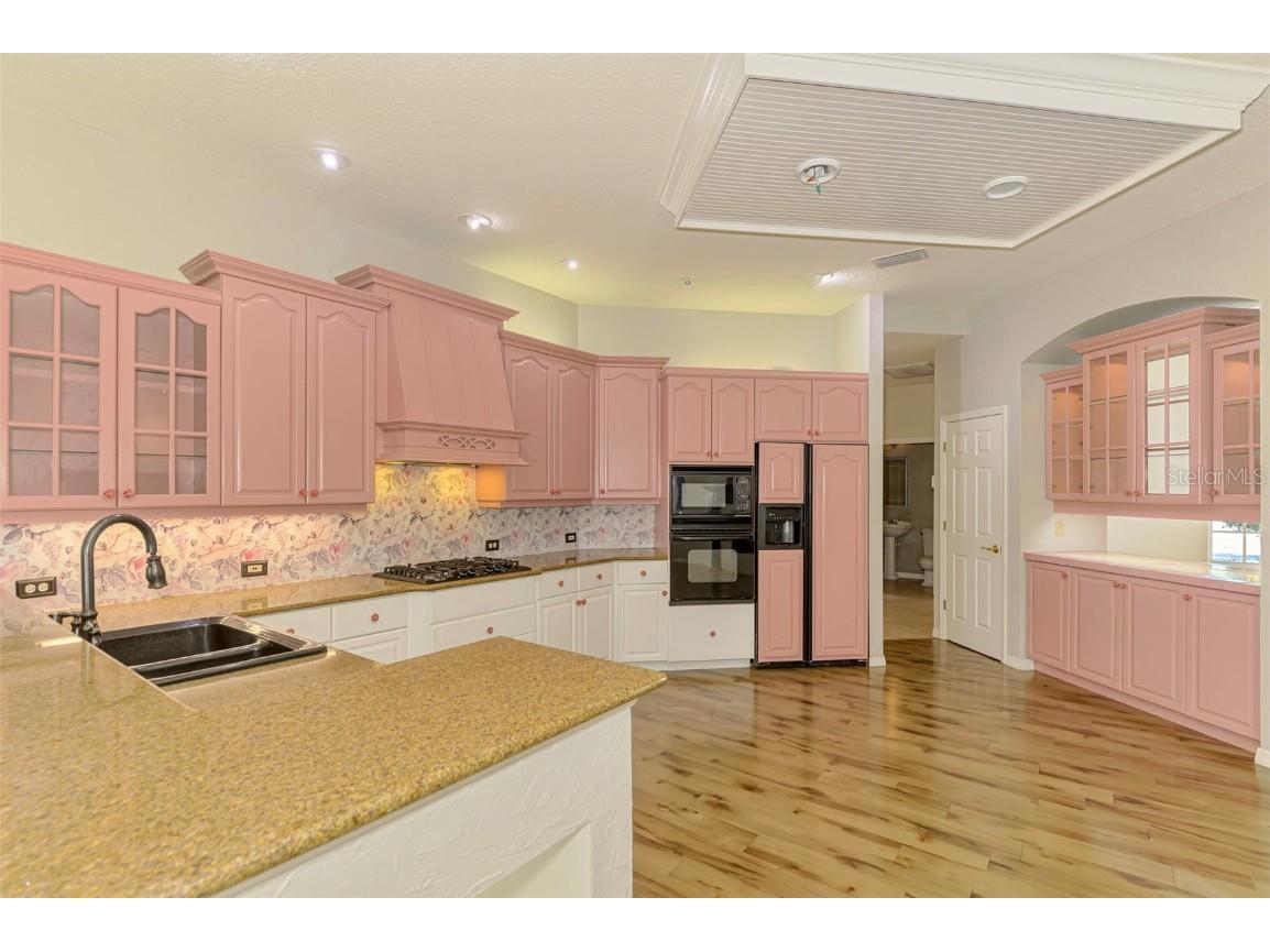 4889 Carrington Circle Sarasota FL 34243 A4671800 image28