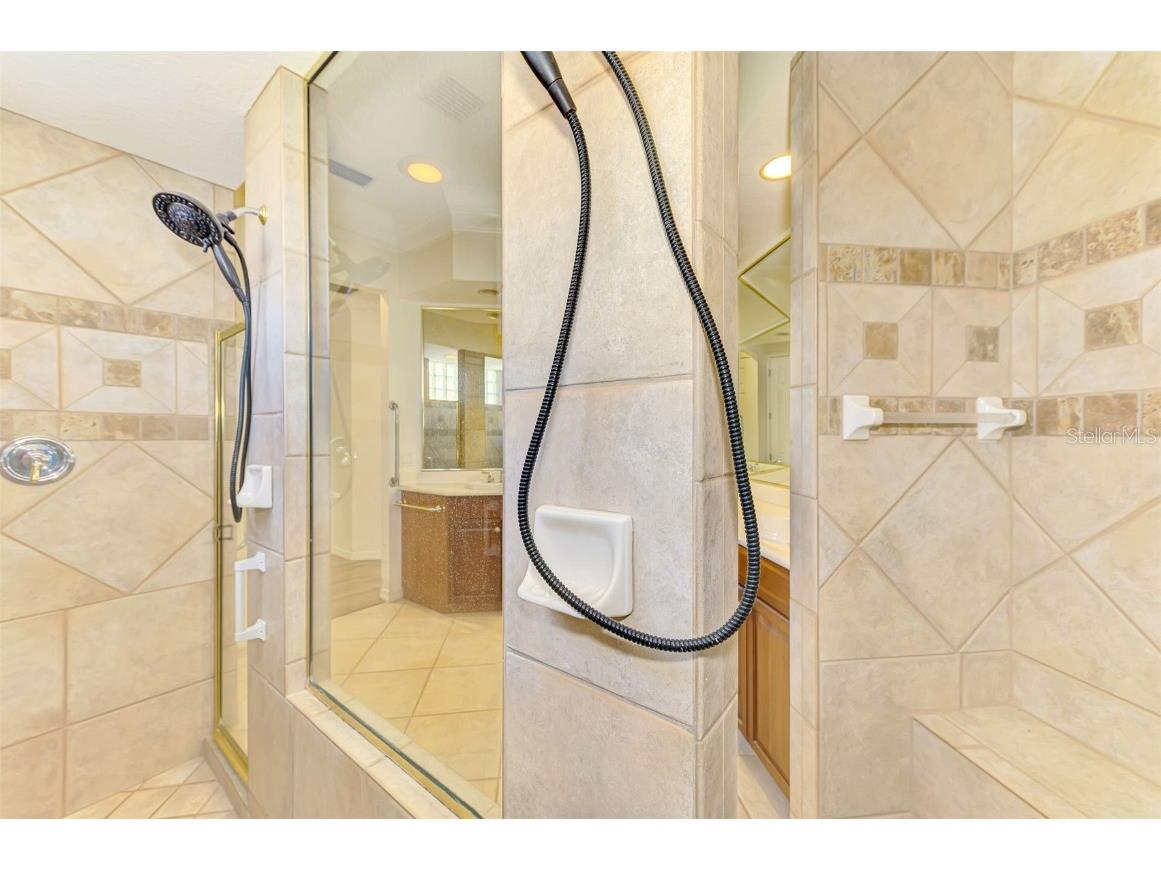 4889 Carrington Circle Sarasota FL 34243 A4671800 image47