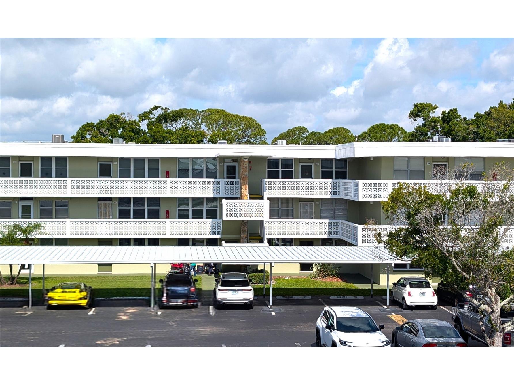 4890 Bay St Ne #324 Saint Petersburg FL 33703 TB8524249 image1