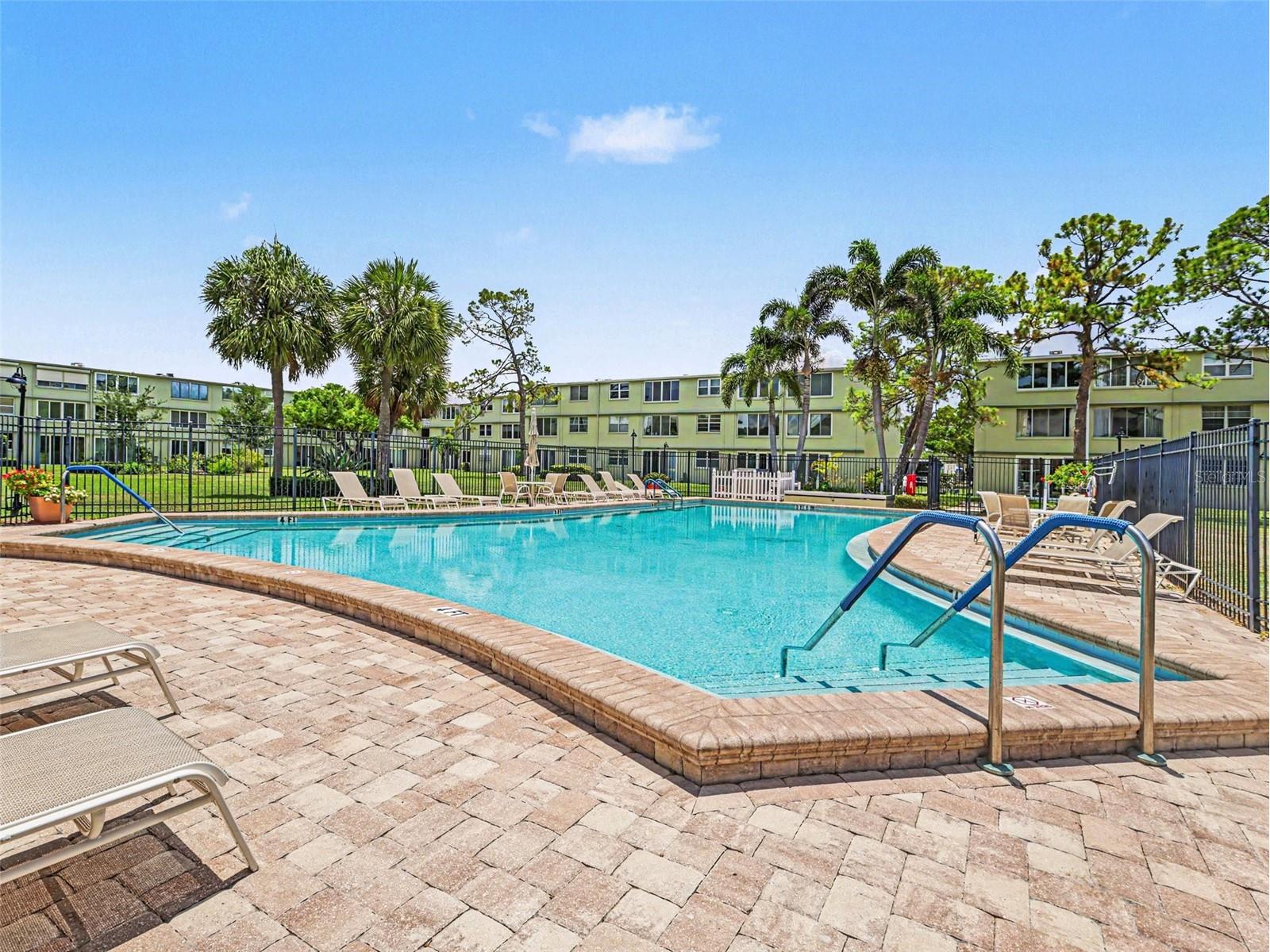 4890 Bay St Ne #324 Saint Petersburg FL 33703 TB8524249 image26