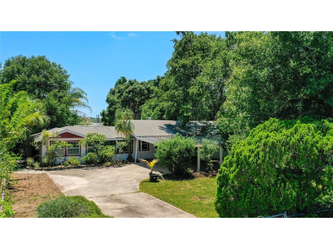 4890 Harding Road N Saint Petersburg FL 33709 U8204159 image1