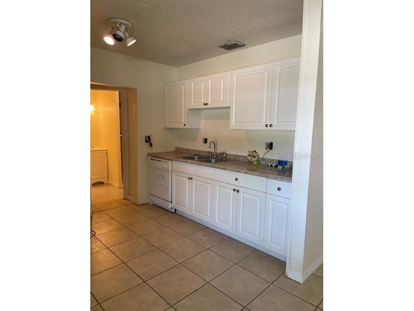 4894 31st Street N Saint Petersburg FL 33714 TB8491597 image13