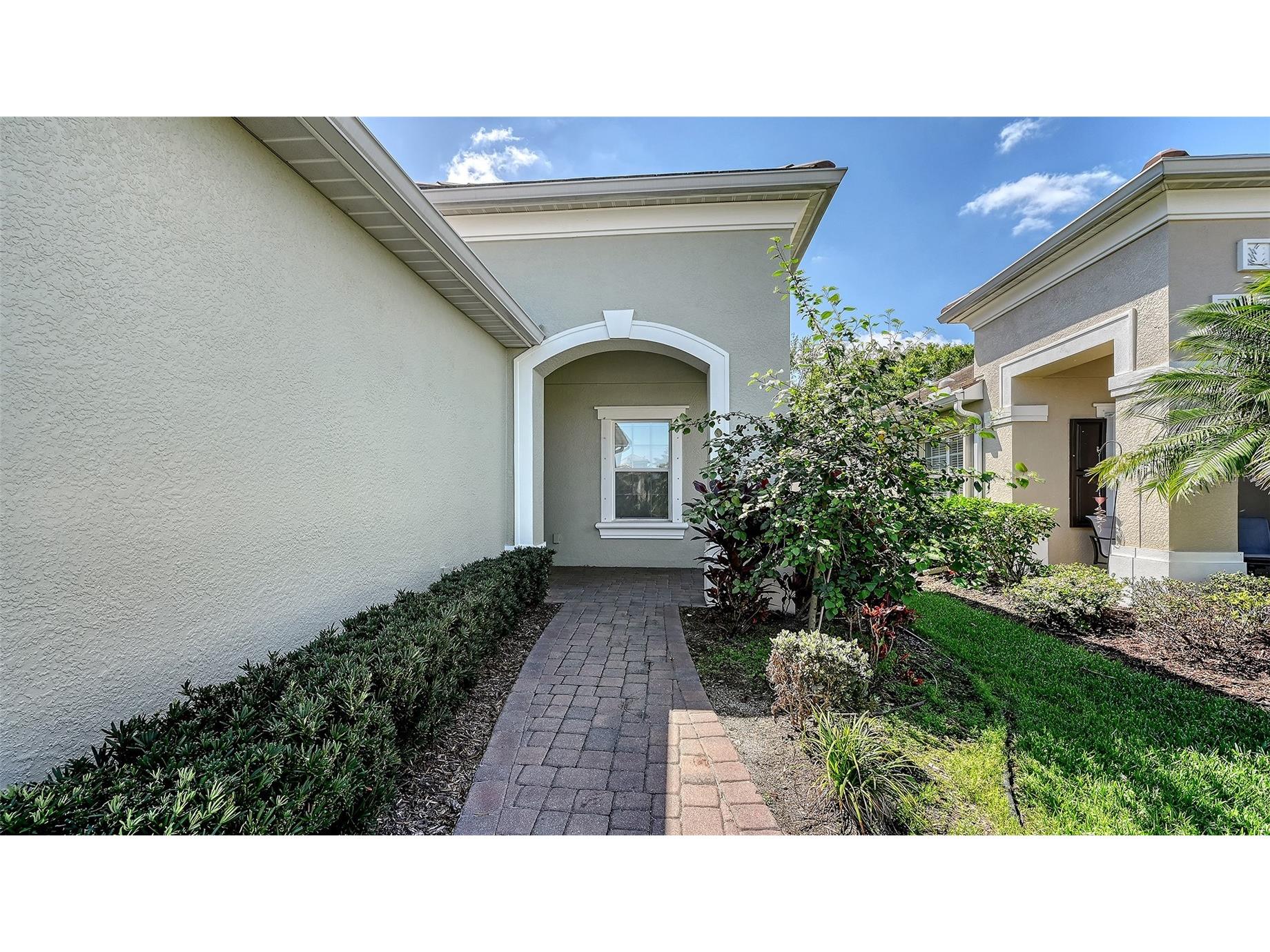 4894 Maymont Park Circle Bradenton FL 34203 A4686717 image2