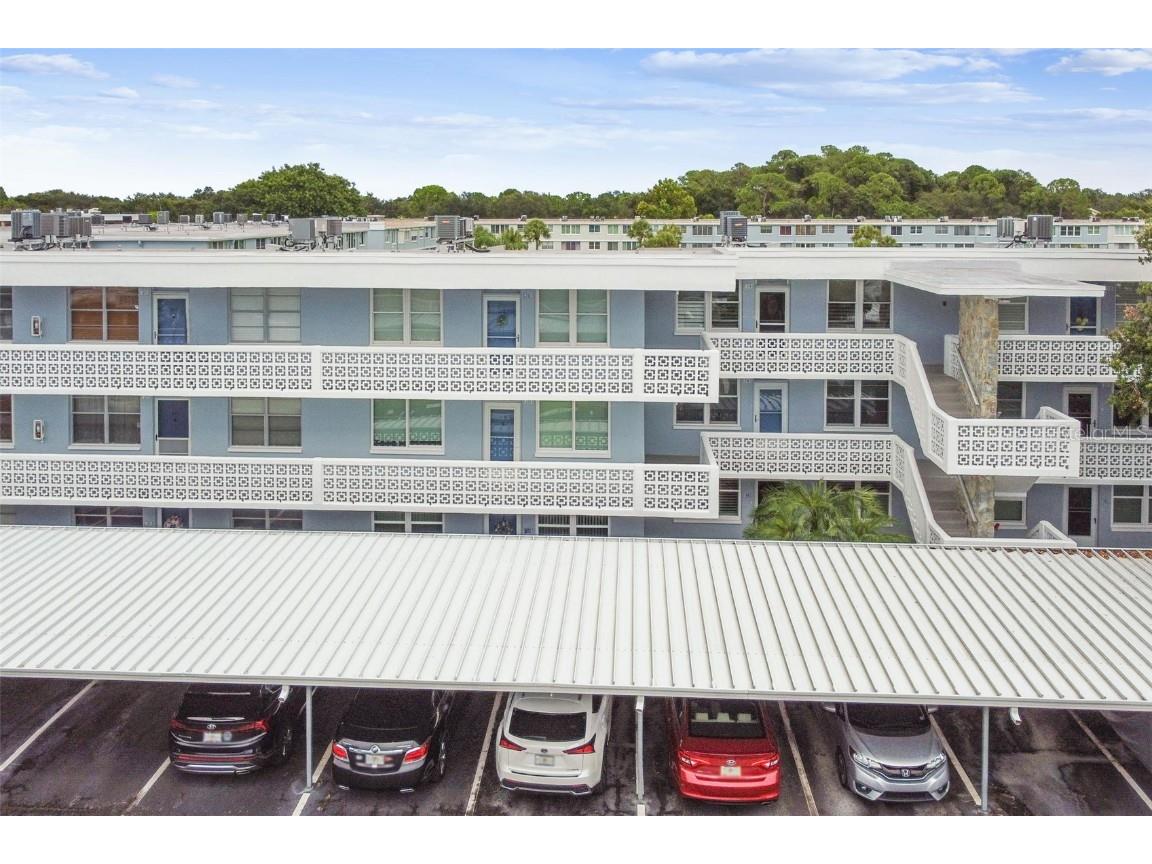 4895 Bay St Ne #114 Saint Petersburg FL 33703 U8242270 image1