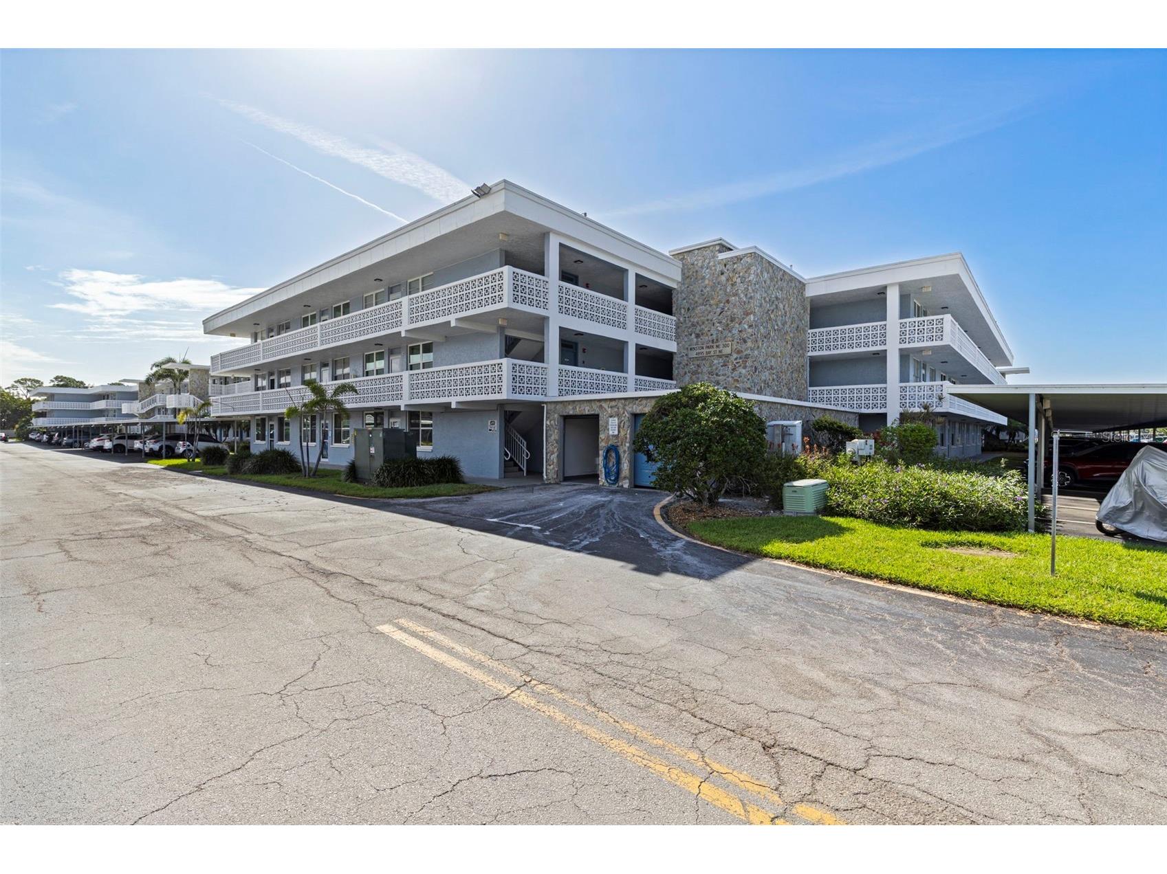 4895 Bay Street NE #207 Saint Petersburg FL 33703 TB8490735 image1
