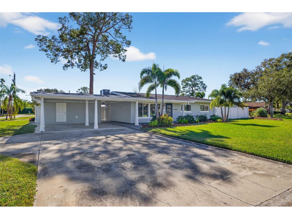 4896 Venetian Place NE Saint Petersburg FL 33703 TB8442804 image1