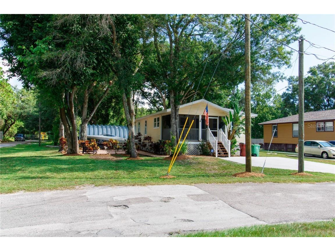 4897 163rd Avenue N Clearwater FL 33762 W7848169 image1