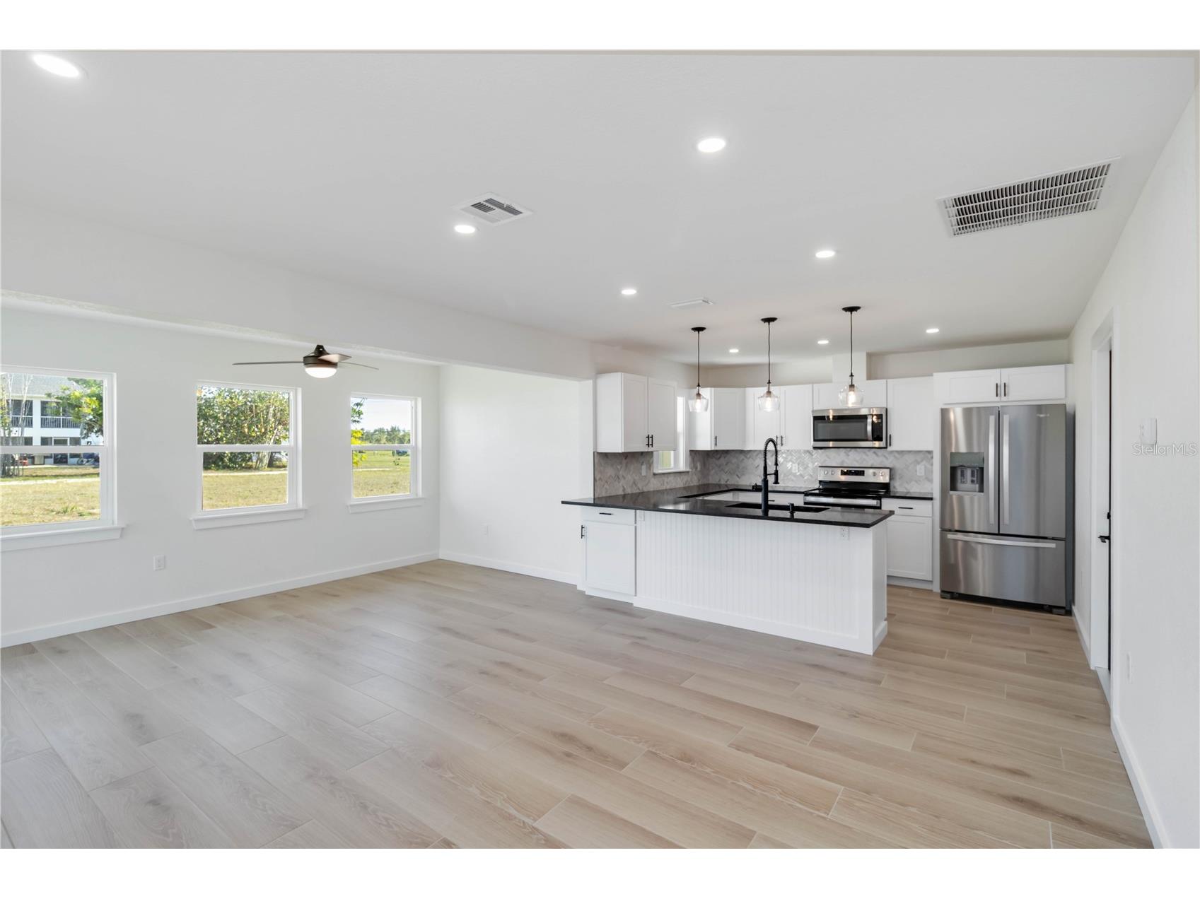 49 Boundary Boulevard #B Rotonda West FL 33947 C7528107 image11