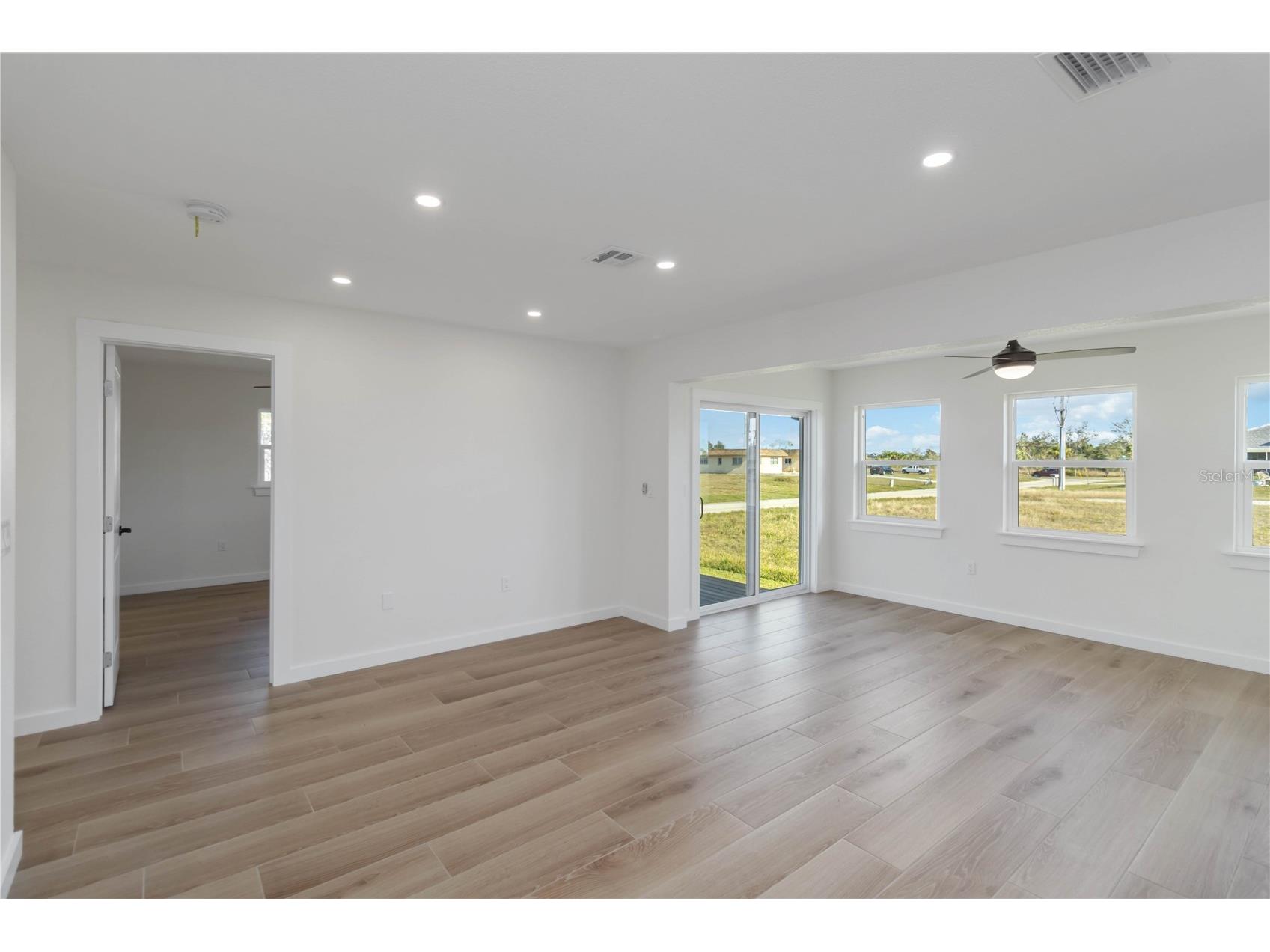 49 Boundary Boulevard #B Rotonda West FL 33947 C7528107 image14