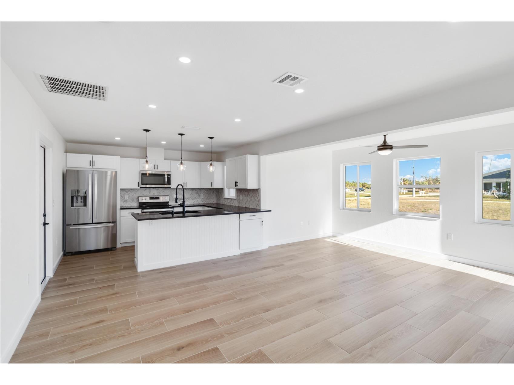 49 Boundary Boulevard #B Rotonda West FL 33947 C7528107 image33