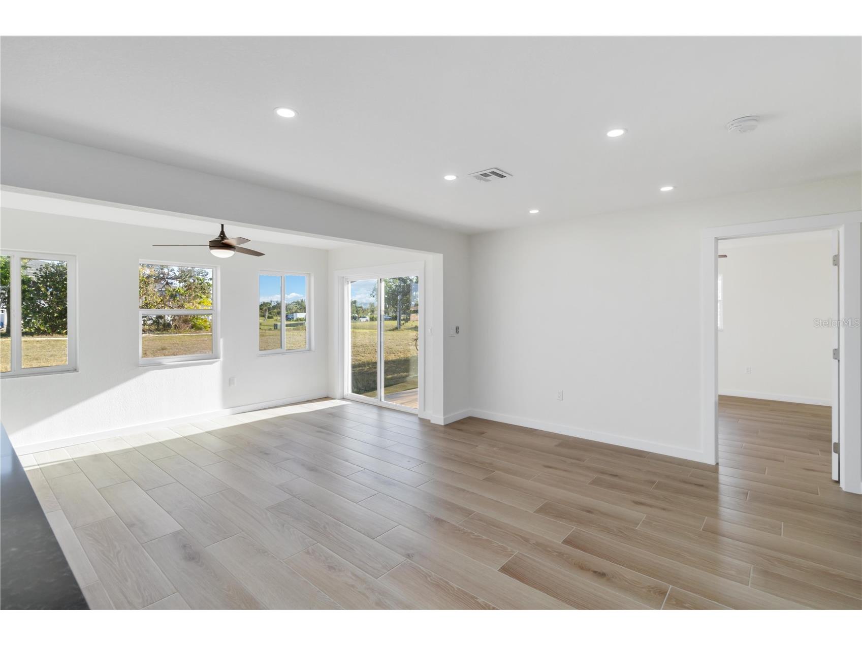 49 Boundary Boulevard #B Rotonda West FL 33947 C7528107 image34