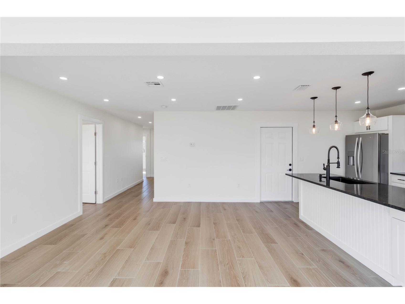49 Boundary Boulevard #B Rotonda West FL 33947 C7528107 image38