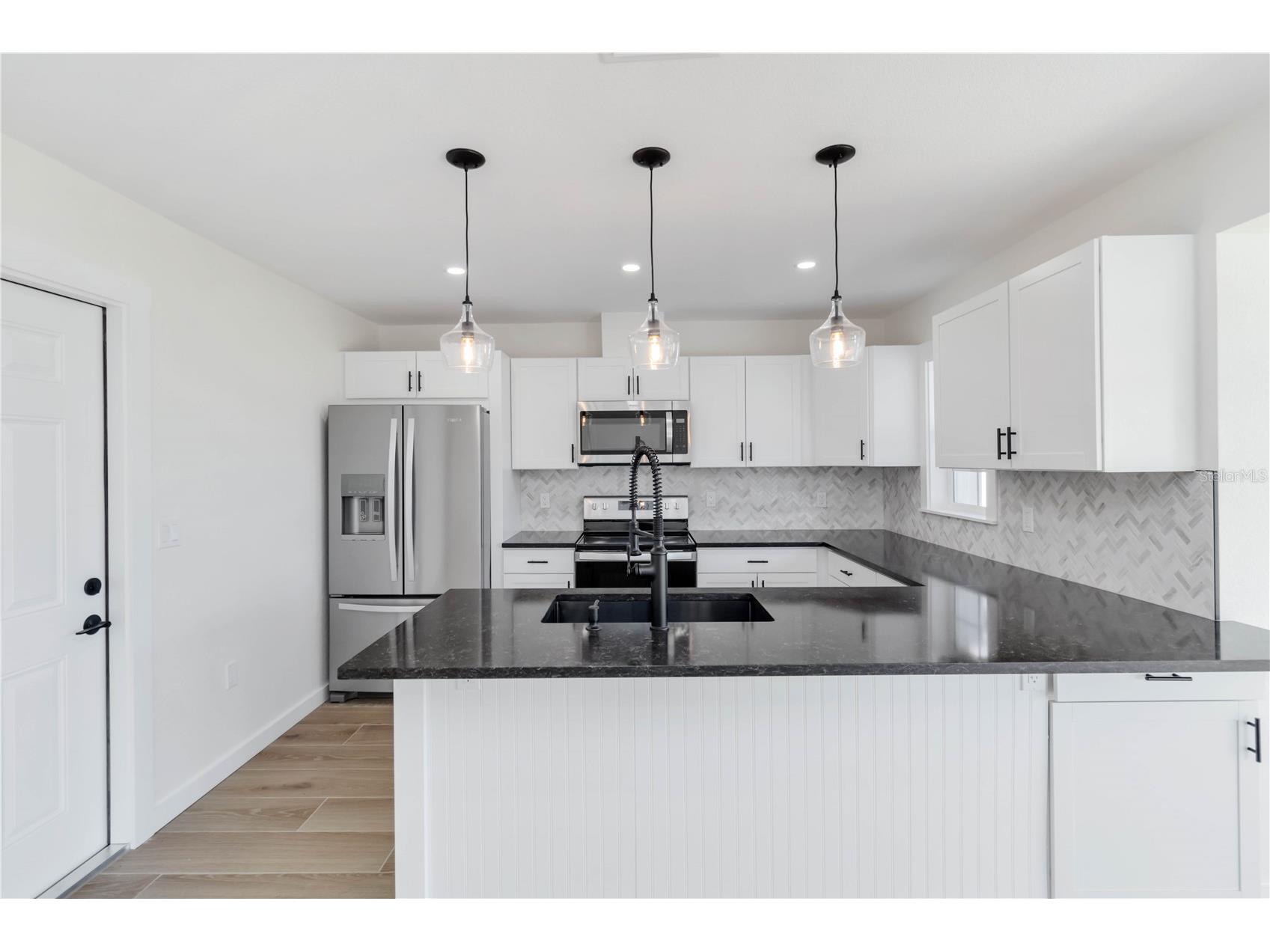 49 Boundary Boulevard #B Rotonda West FL 33947 C7528107 image39