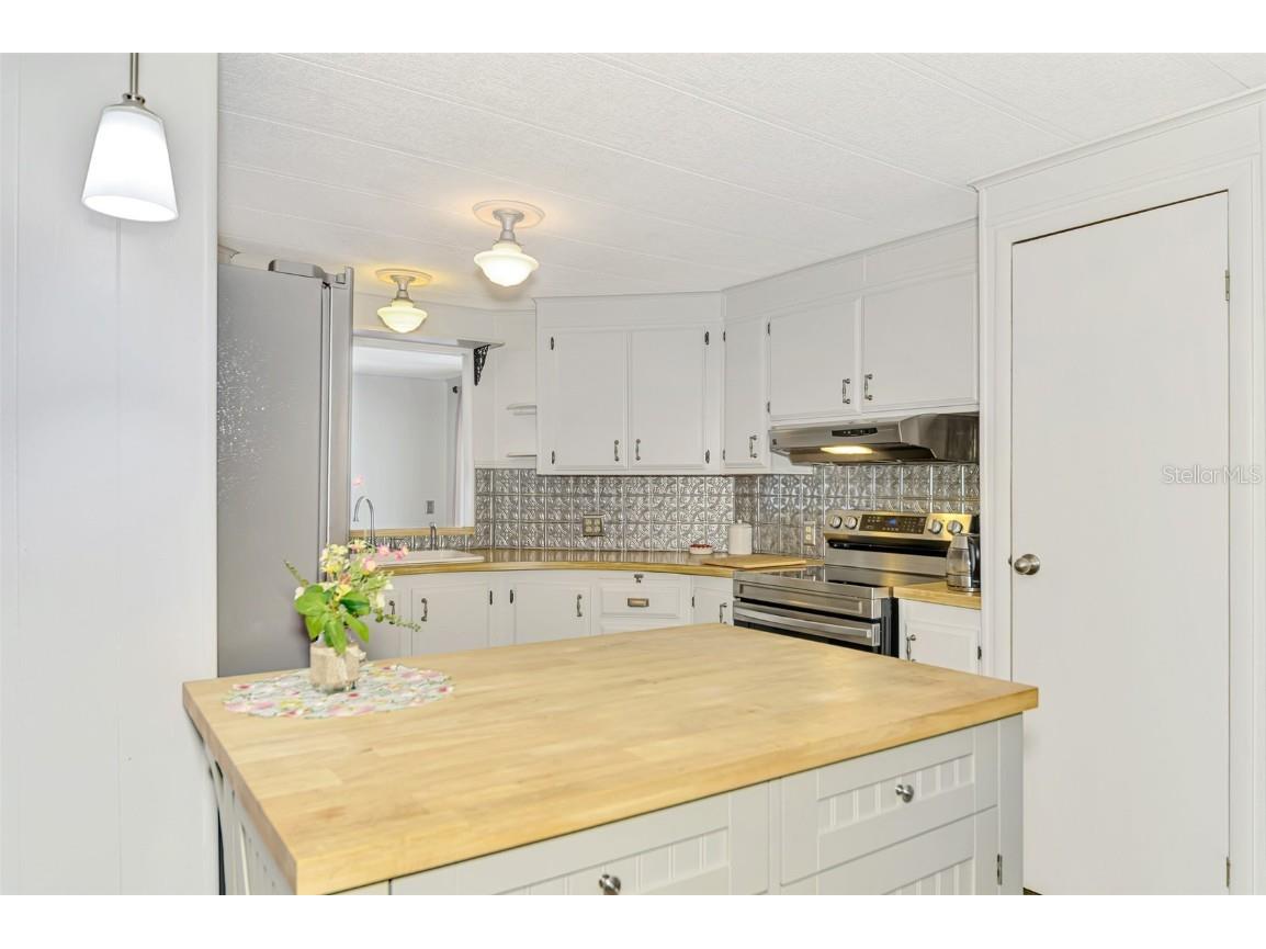 49 Compass Point North Port FL 34287 C7516321 image15