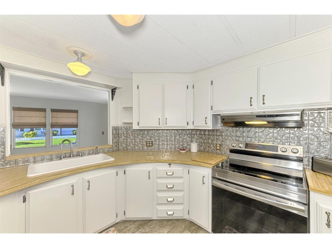 49 Compass Point North Port FL 34287 C7516321 image18