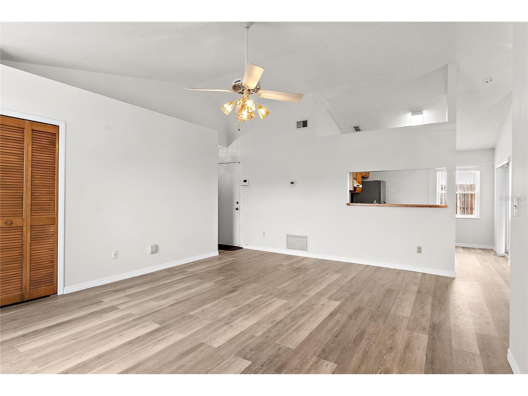 49 Grand Junction Boulevard Orlando FL 32835 O6415551 image5
