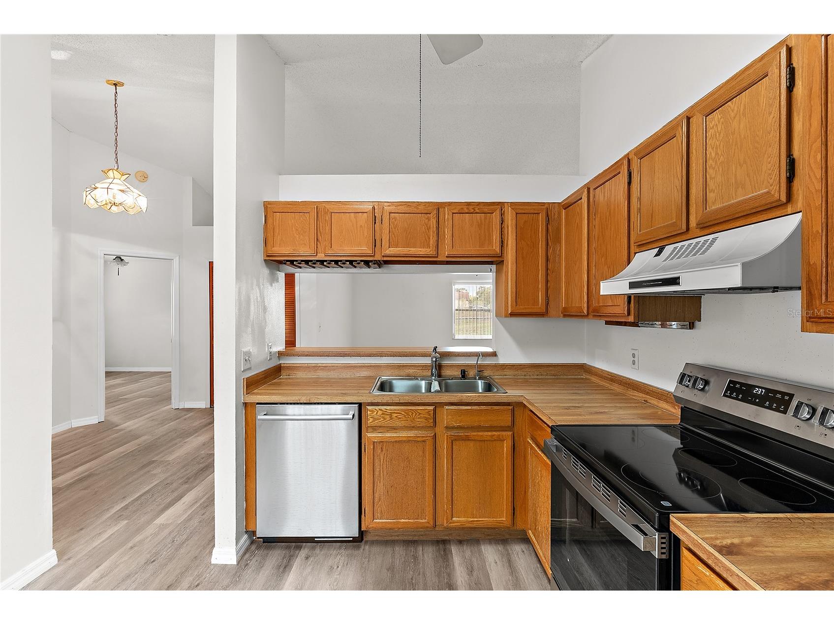 49 Grand Junction Boulevard Orlando FL 32835 O6415551 image8