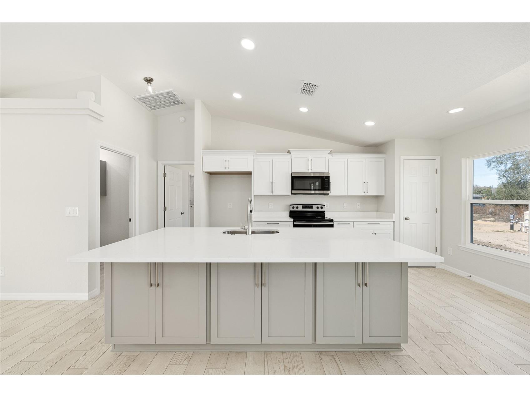 49 Locust Loop Circle Ocala FL 34472 OM719871 image21