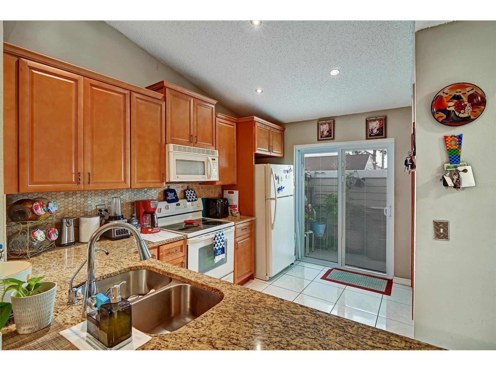 49 Pine Island Circle Kissimmee FL 34743 O6395989 image8