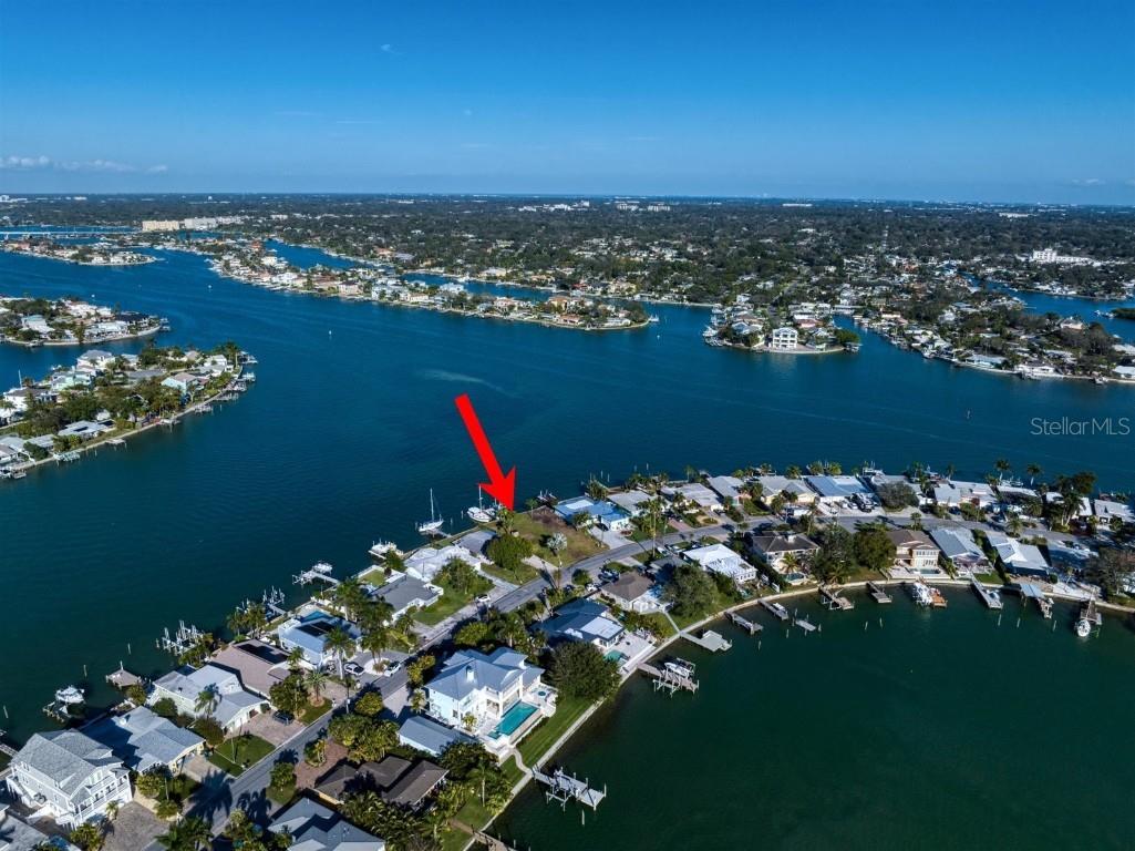 490 20th Avenue Indian Rocks Beach FL 33785 - INTRACOASTAL WATERWAY U8190246 image1