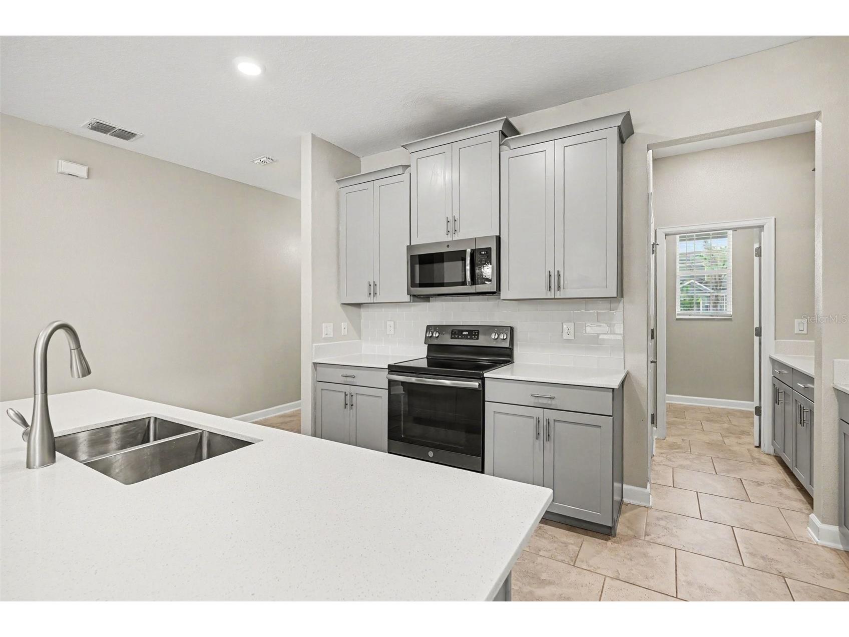 490 Brunswick Drive Davenport FL 33837 O6411844 image13