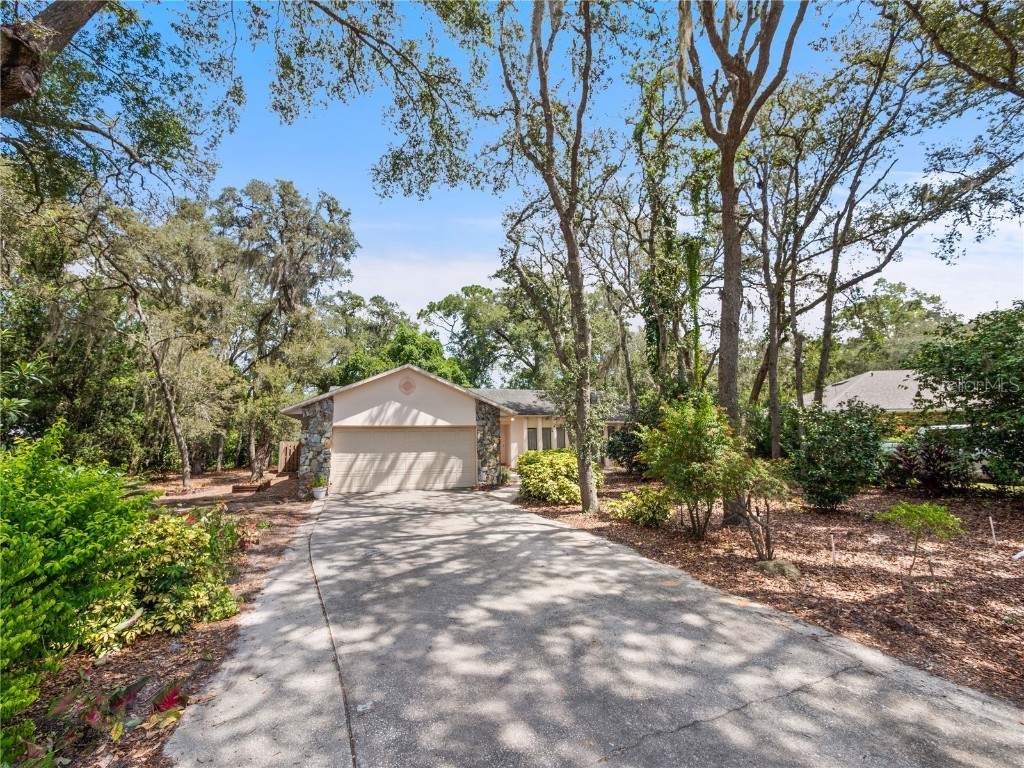 490 Cardinal Oaks Court Lake Mary FL 32746 V4931942 image1