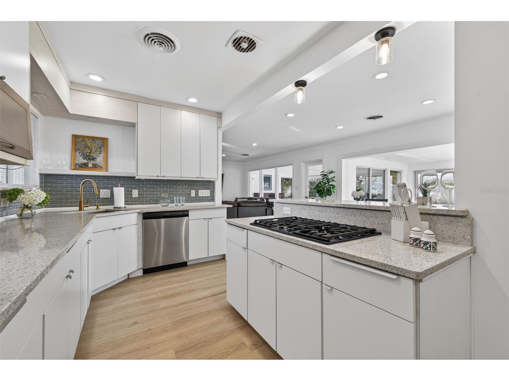 490 Coffee Pot Riviera NE Saint Petersburg FL 33704 - COFFEE POT BAYOU TB8486307 image17
