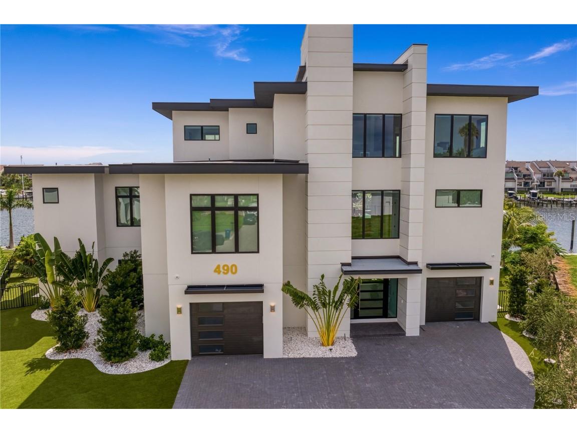 490 Laguna Drive Tierra Verde FL 33715 - PINE KEY TB8303562 image1