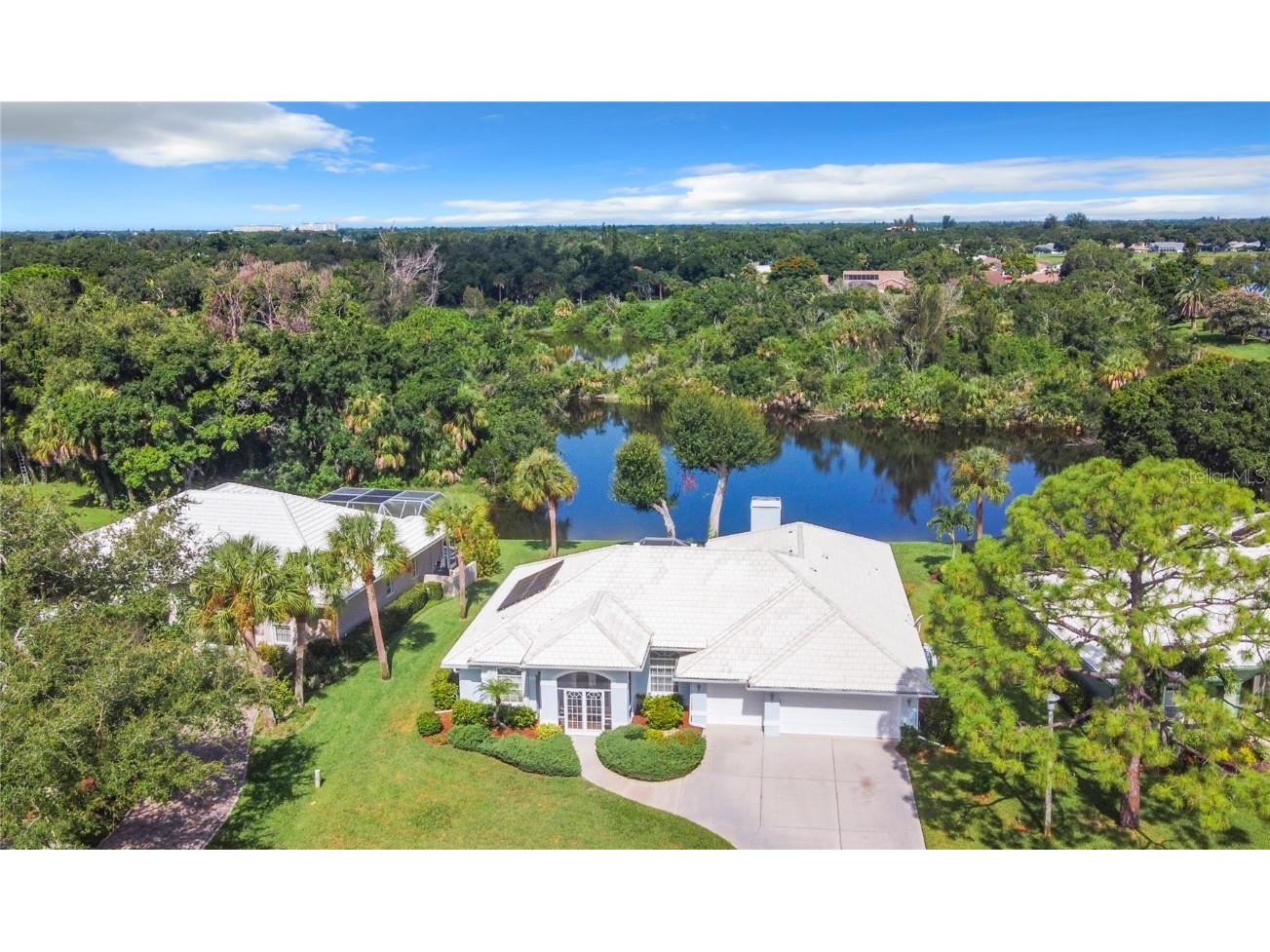 490 Lake Of The Woods Drive Venice FL 34293 N6133918 image1
