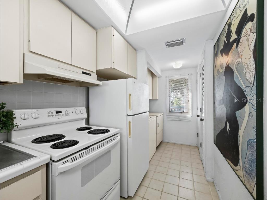 490 N Shore Road #6 Longboat Key FL 34228 - SARASOTA BAY/GULF OF MEXICO A4657668 image21