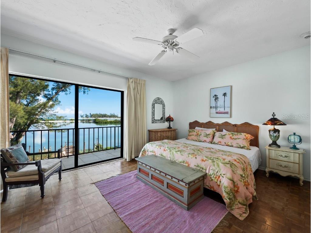 490 N Shore Road #6 Longboat Key FL 34228 - SARASOTA BAY/GULF OF MEXICO A4657668 image25