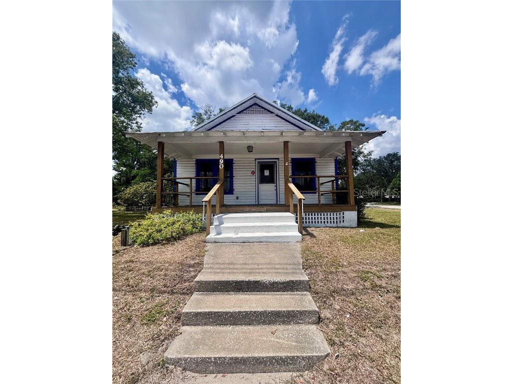 490 N Spring Garden Avenue Deland FL 32720 V4944535 image1