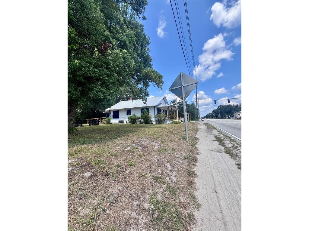 490 N Spring Garden Avenue Deland FL 32720 V4944535 image3