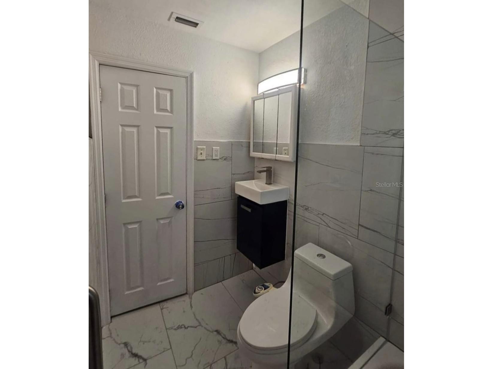 490 NW 29th Avenue Fort Lauderdale FL 33311 TB8527010 image7