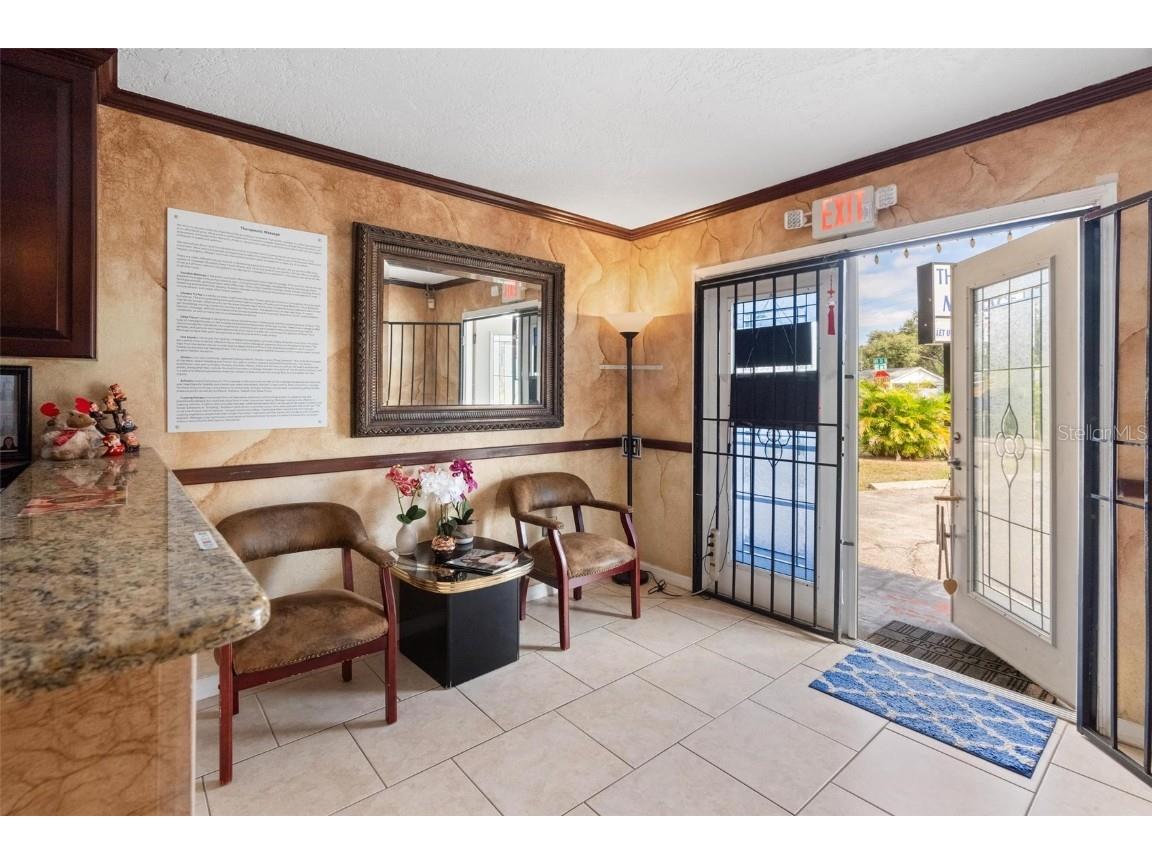 4900 33rd Avenue N Saint Petersburg FL 33710 TB8447529 image12