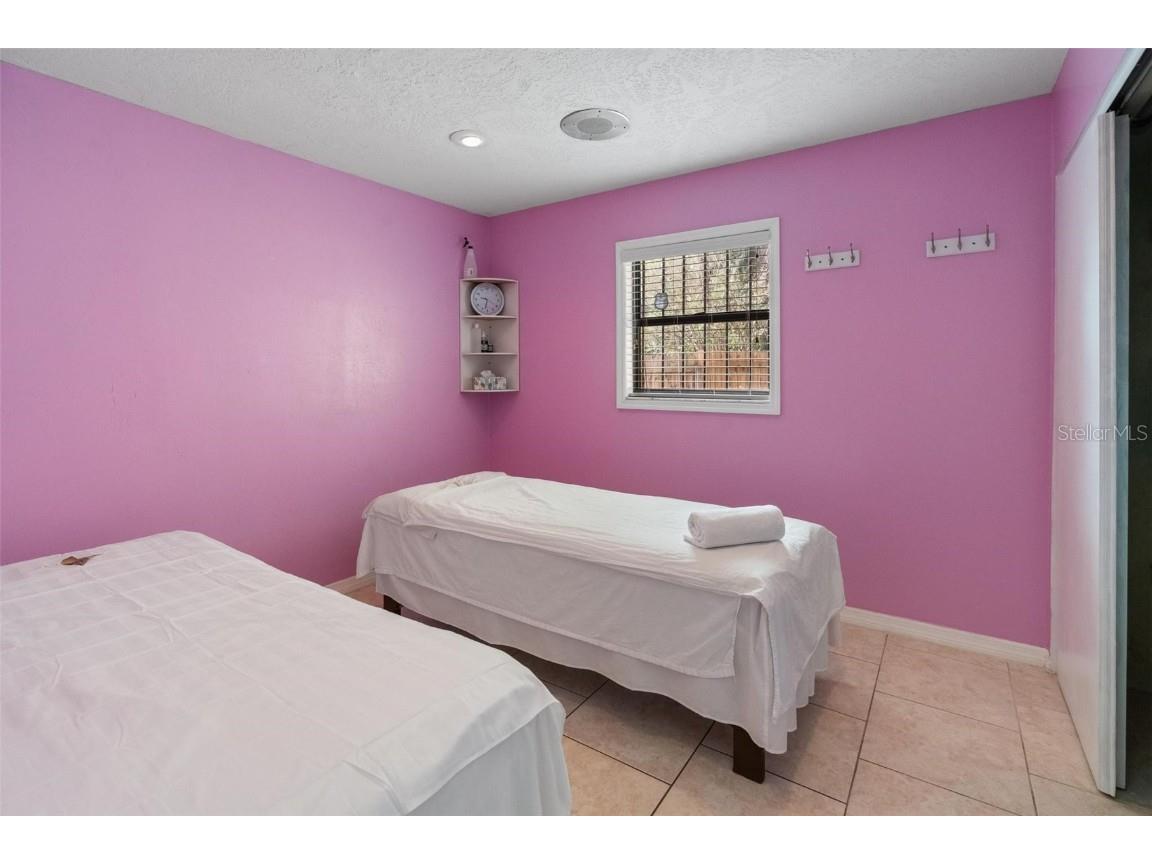 4900 33rd Avenue N Saint Petersburg FL 33710 TB8447529 image13