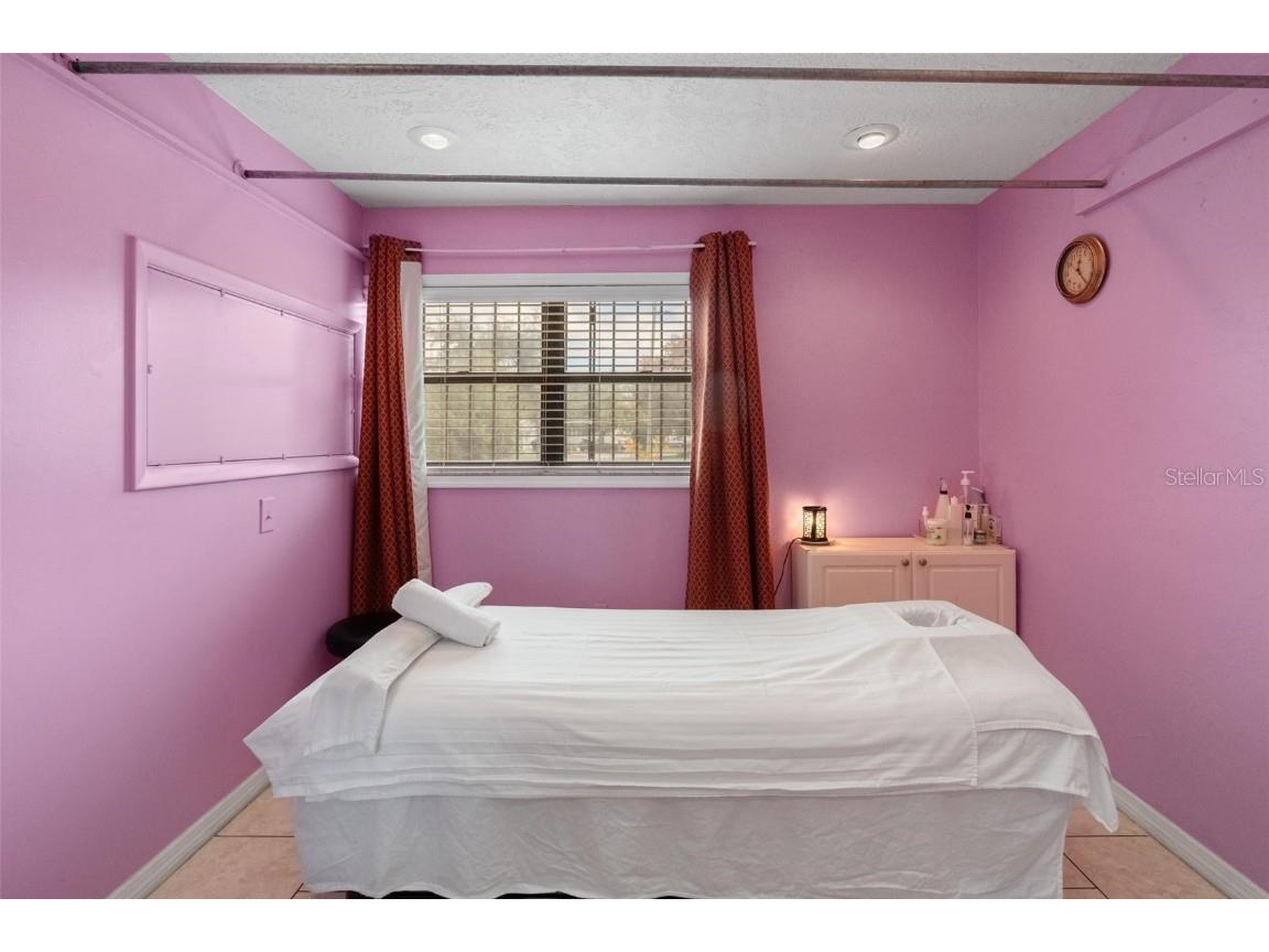 4900 33rd Avenue N Saint Petersburg FL 33710 TB8447529 image14