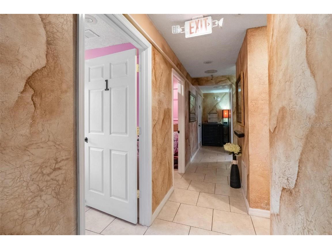 4900 33rd Avenue N Saint Petersburg FL 33710 TB8447529 image15