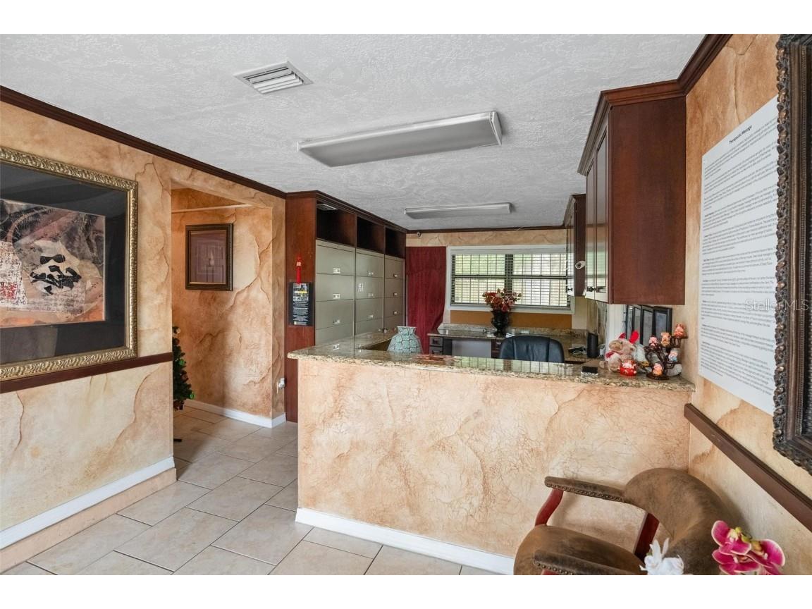 4900 33rd Avenue N Saint Petersburg FL 33710 TB8447529 image5