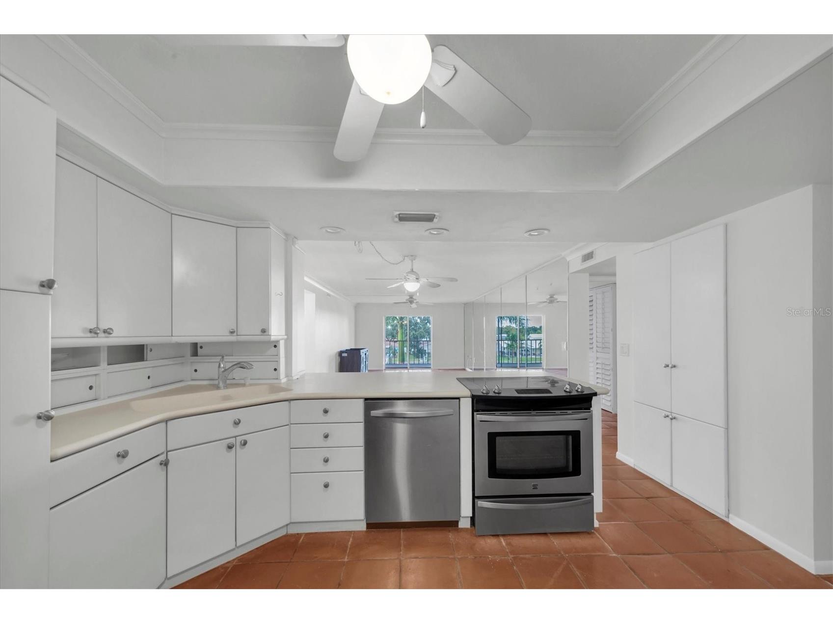 4900 38th Way S #302 Saint Petersburg FL 33711 TB8490867 image16