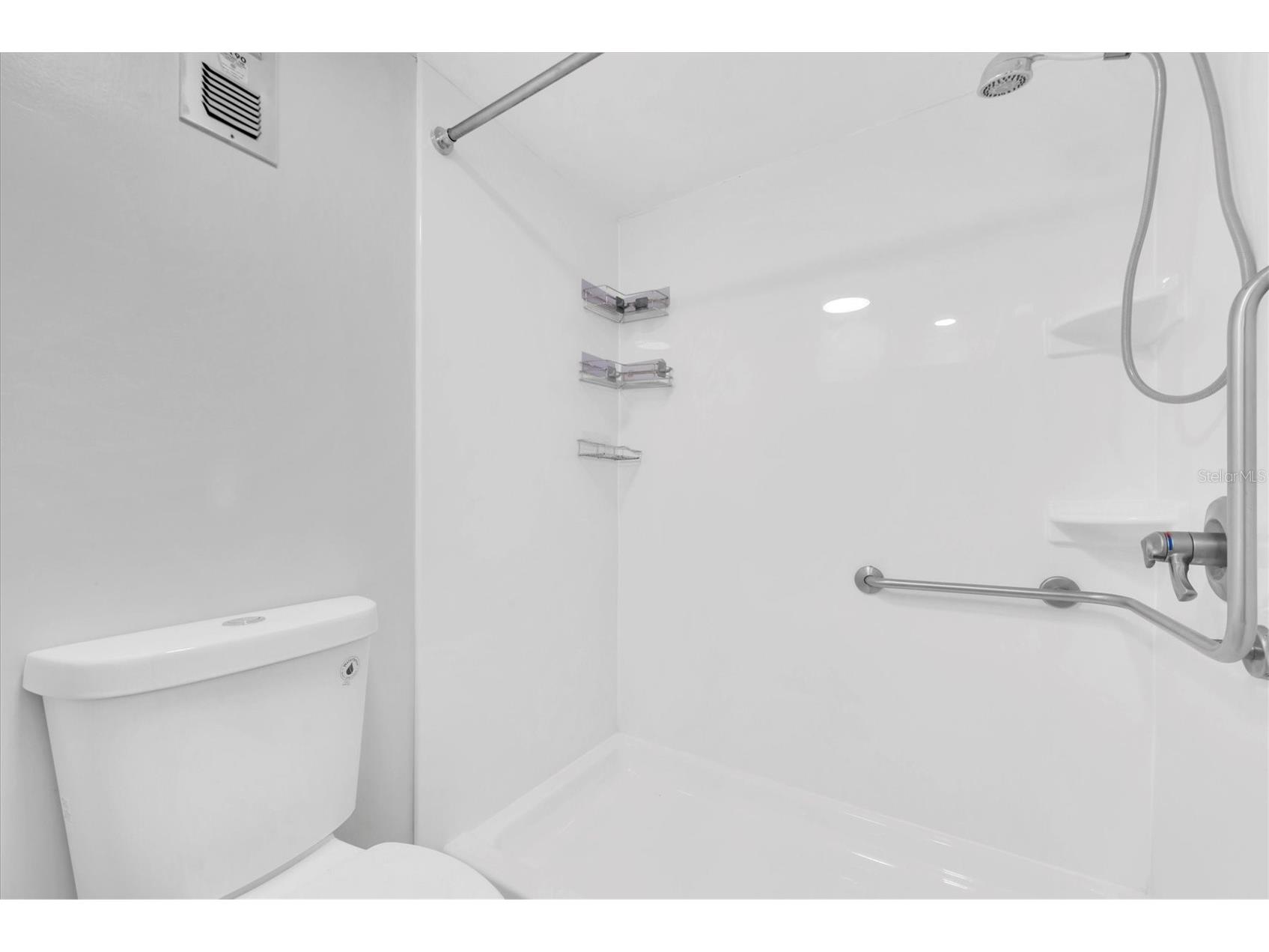 4900 38th Way S #302 Saint Petersburg FL 33711 TB8490867 image28