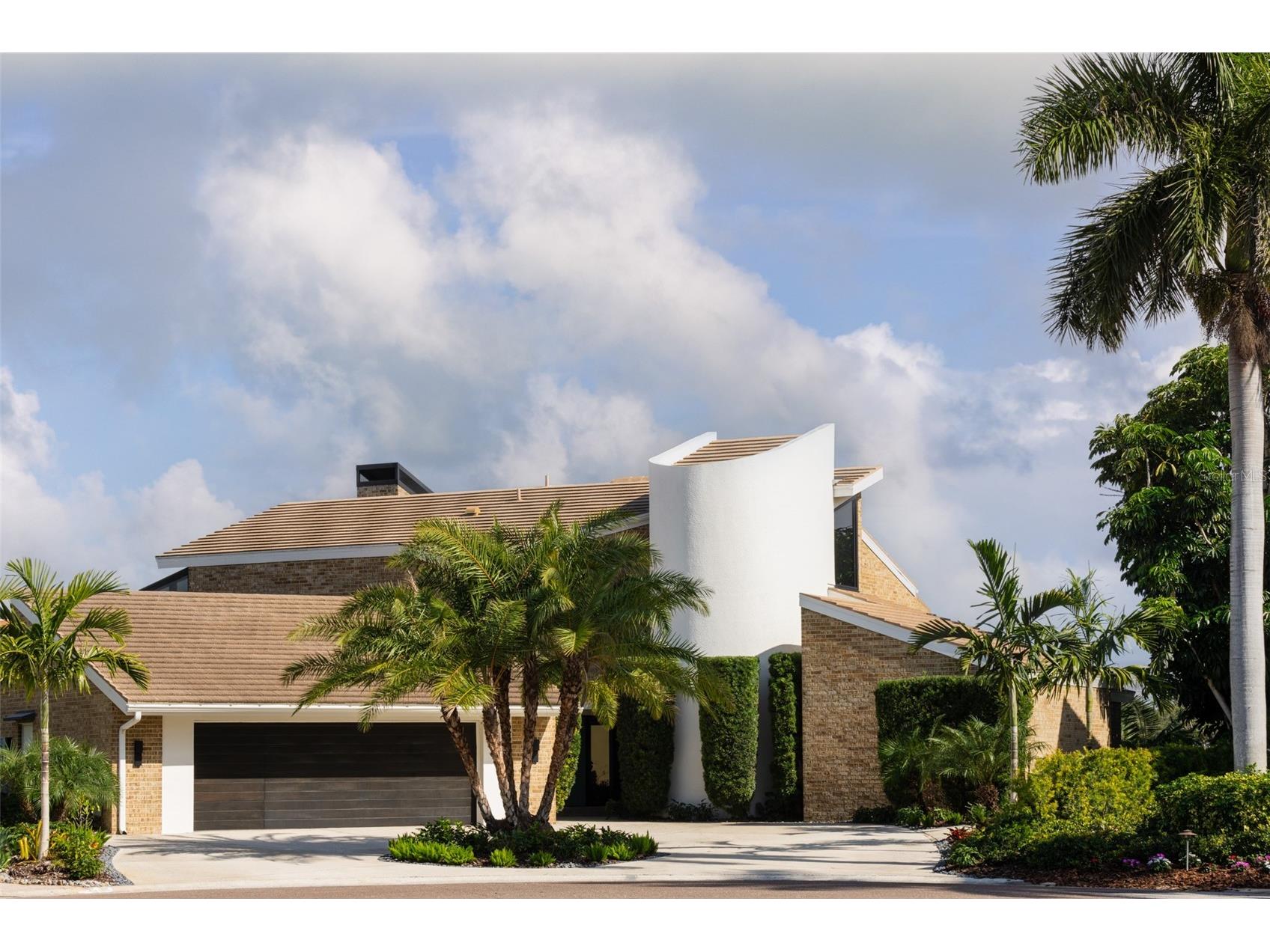 4900 59th Avenue S Saint Petersburg FL 33715 TB8350653 image1