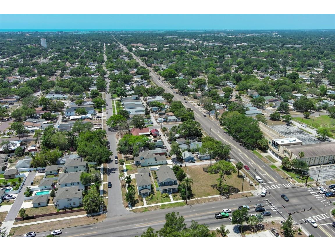 4900 5th Avenue N Saint Petersburg FL 33710 TB8429754 image9