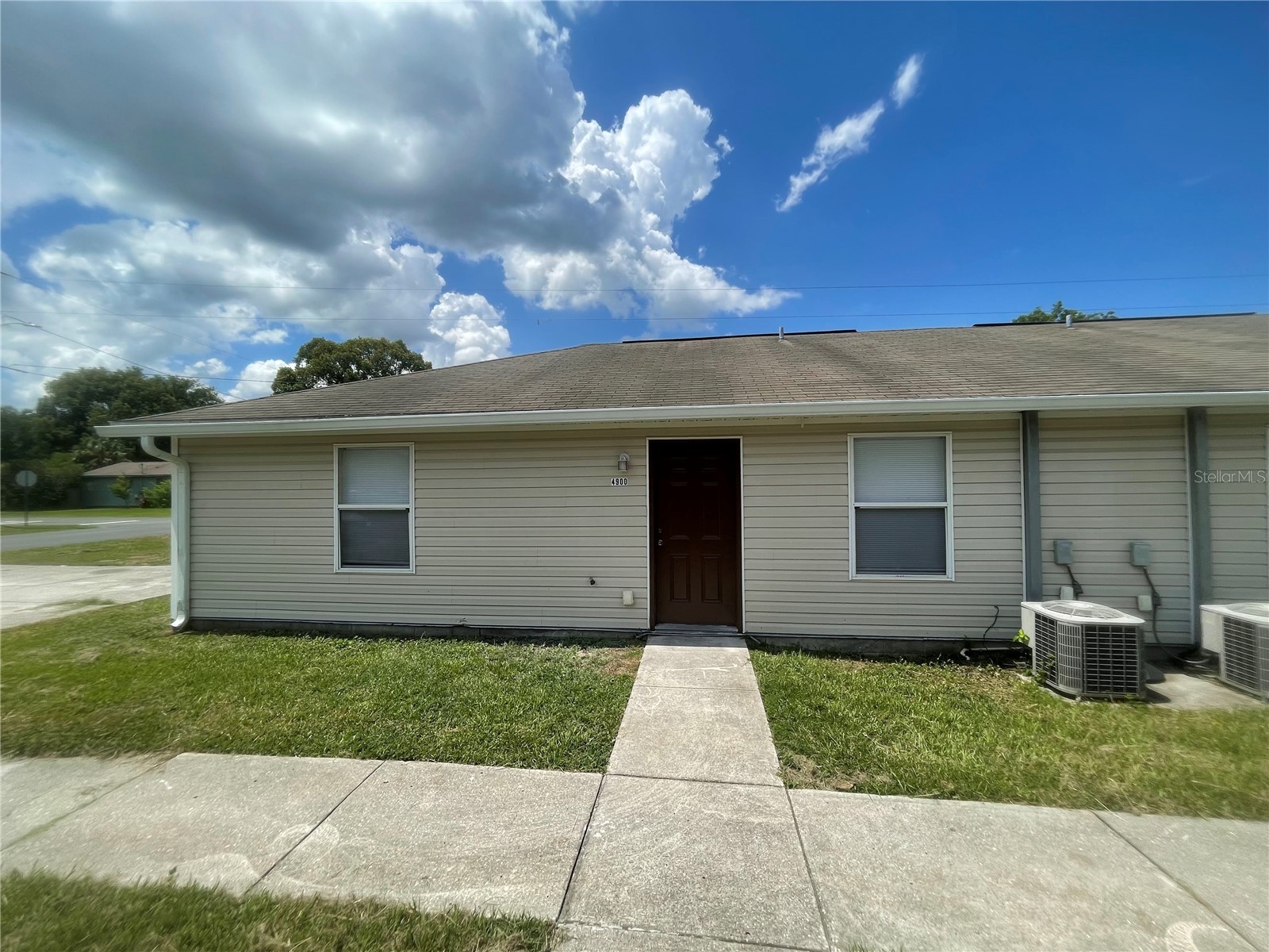 4900 9th Street Zephyrhills FL 33542 TB8475947 image1