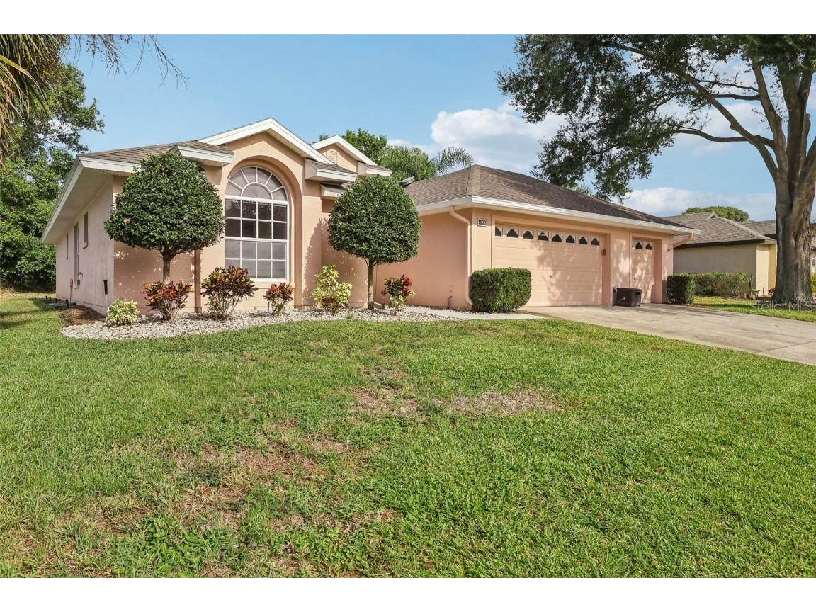 4900 Abaco Drive Tavares FL 32778 G5102741 image1