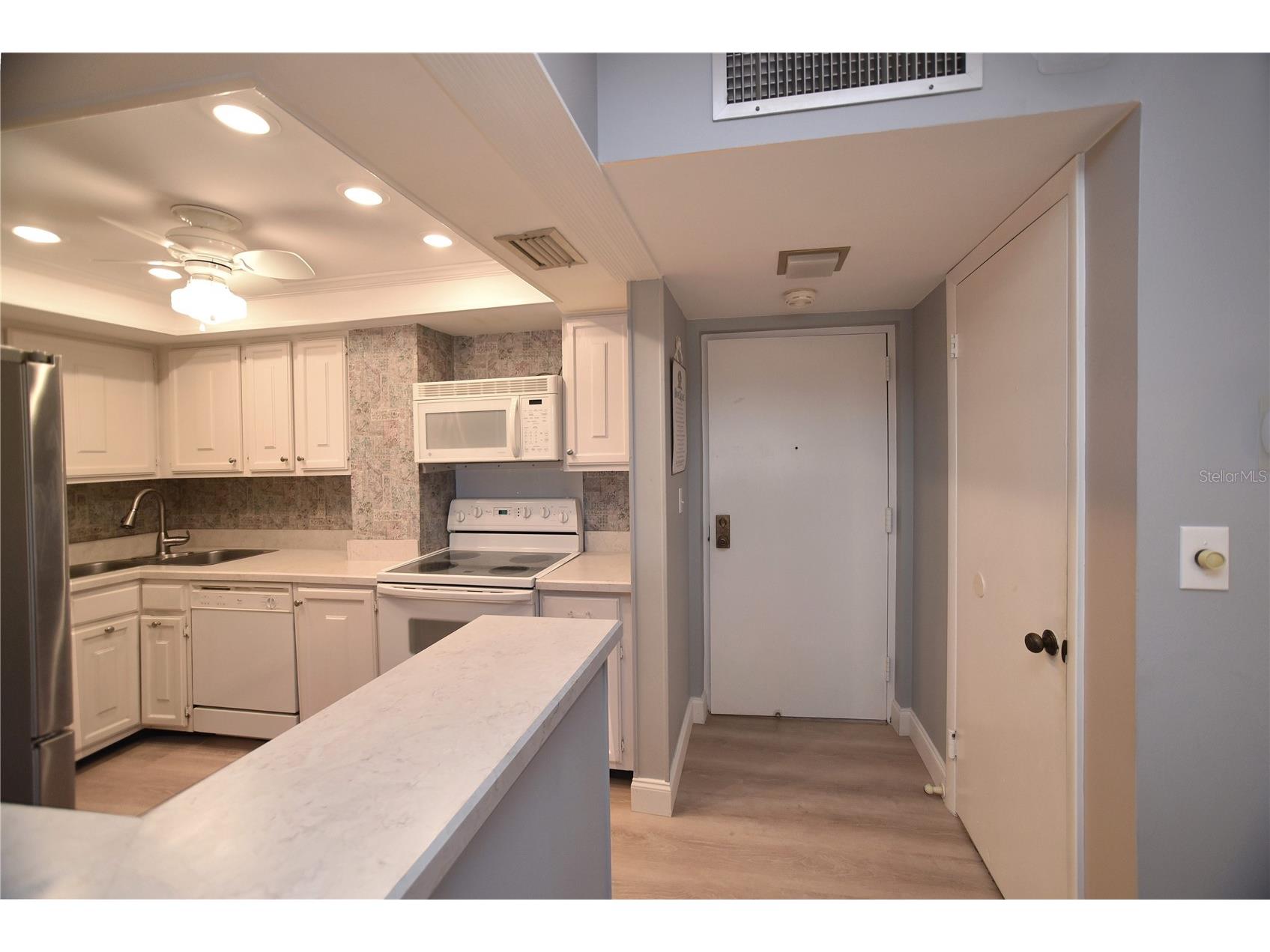 4900 Brittany Drive S #1003 Saint Petersburg FL 33715 - BOCA CIEGA TAMPA BAY TB8432618 image10