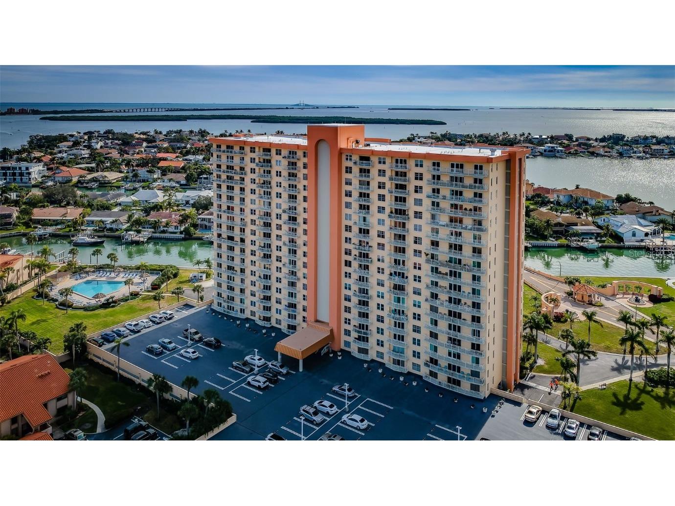 4900 Brittany Drive S #1401 Saint Petersburg FL 33715 - TAMPA BAY U8225475 image1