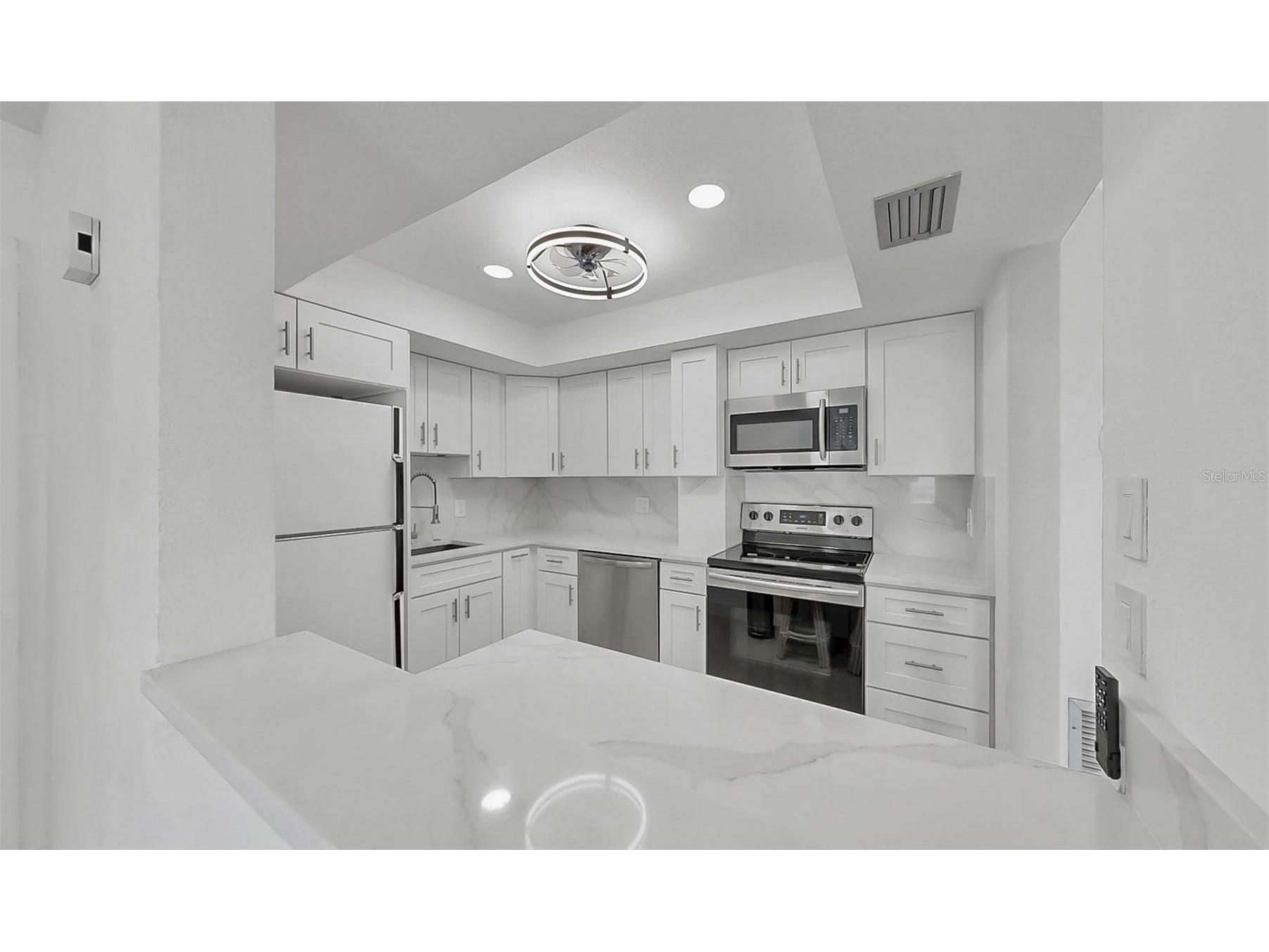 4900 Brittany Drive S #1702 Saint Petersburg FL 33715 - GULF OF MEXICO TAMPA BAY TB8412469 image13